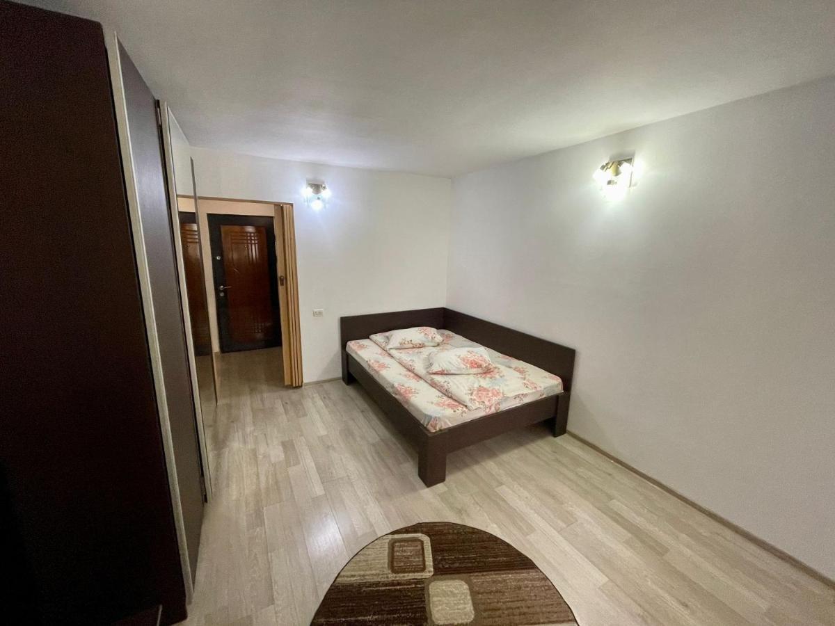 Garsoniera Moderna Parcare Internet Apartment Pitesti Exterior photo